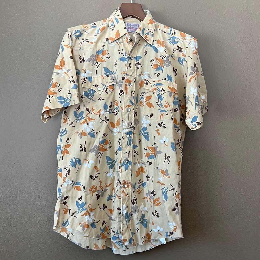Mens Vintage 80’s Ranchwear Long Tail snap down shirt; Neck size 15.5